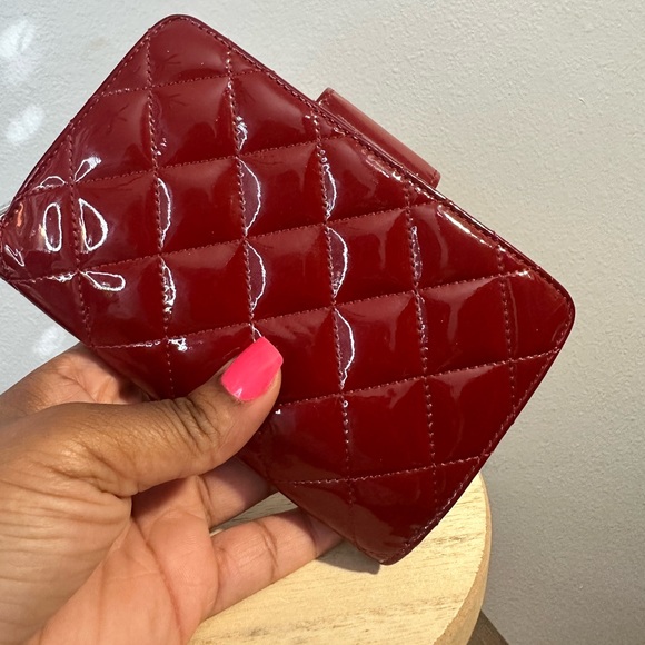 Chanel Red Quilted Women's wallet silver hardware EUC - Picture 3 of 11